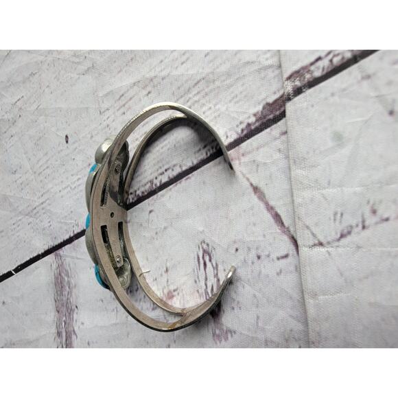 Vintage Faux Turquoise Silver Tone Cuff Bracelet - Picture 7 of 8